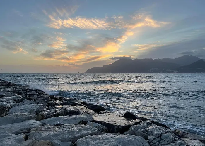 Seaside アパート サレルノ